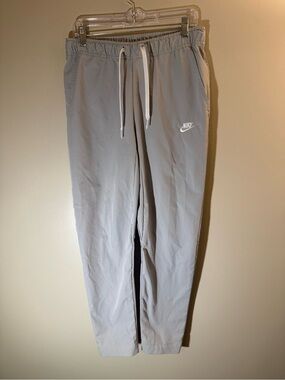 Nike Light Gray Men's Performance Jogger Pants with Drawstring Small
